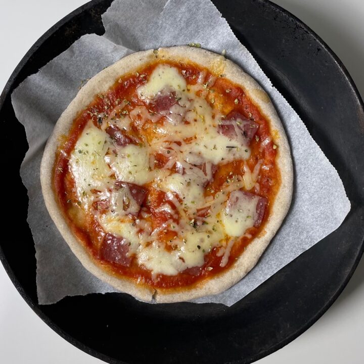 ENKEL MINI PIZZA MED SURDEG / EASY MINI PIZZA WITH SOURDOUGH DISCARD